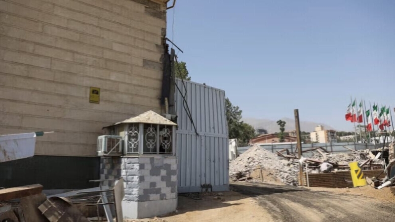 Тревожные условия содержания женщин-заключенных после обстрела тюрьмы Эвин