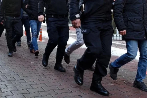 Задержаны 37 человек, включая государственных служащих