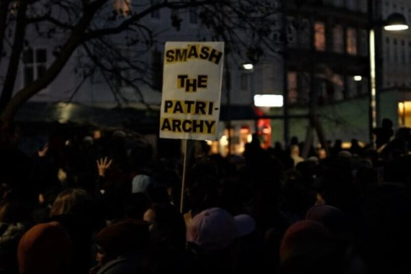 Кая: в социуме существует скрытое одобрение убийств женщин