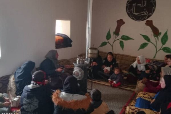 Женские коммуны: организационная основа для решения проблем и содействия равенству