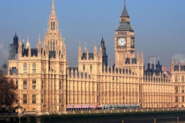 Британские парламентарии принимают меры в отношении Рожавы