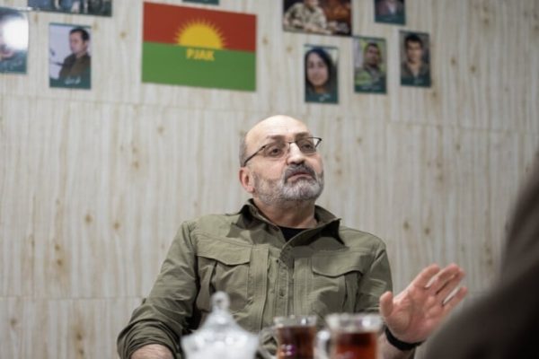 Эмир Карими: режим Ирана рухнул де-факто, выход — демократическая республика народов