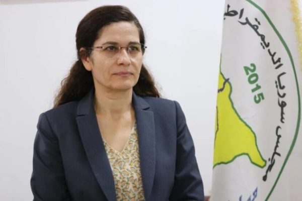 Ильхам Ахмед: курдский народ должен ясно проявить свою национальную позицию