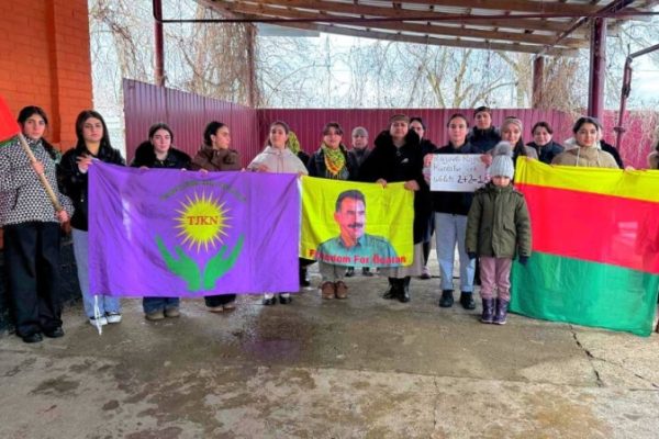Курдские женщины в Новоалександровске поддержали кампанию «Женщины защищают Рожаву»