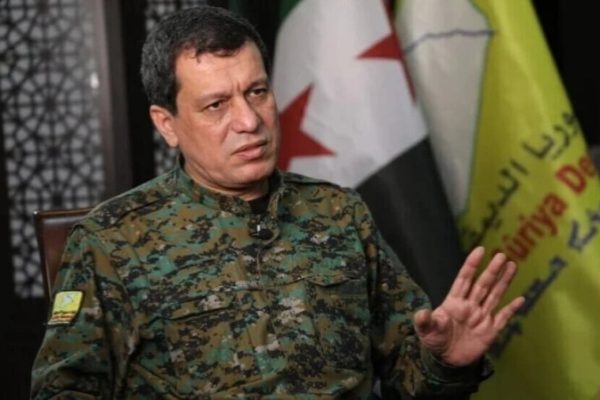 Мазлум Абди заявил о передислокации сил СДС к востоку от Евфрата
