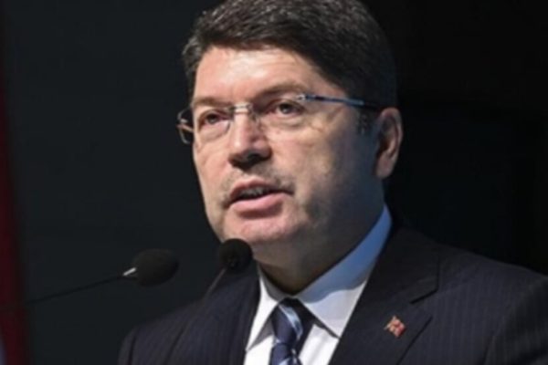 Минюст Турции заявил об отсутствии планов по досрочному освобождению или амнистии