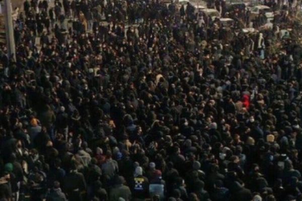 Протесты в Курдистане и Иране: убиты тысячи демонстрантов