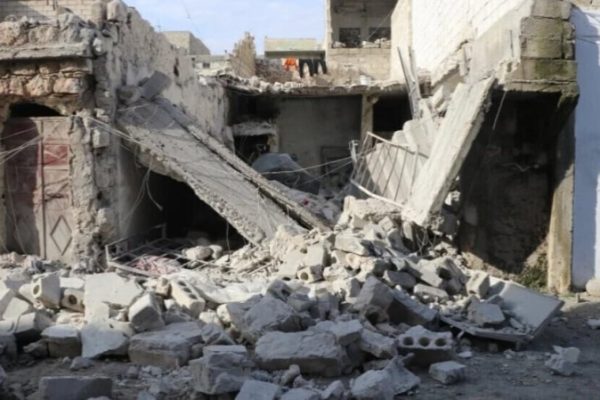 Семья в Шейх-Максуде оказалась в ловушке под завалами на 16 часов, отец погиб