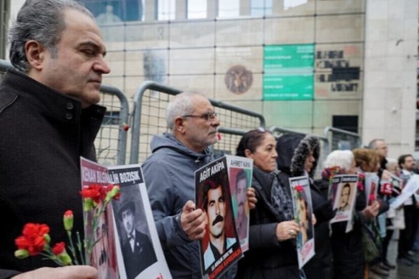 Субботние матери требуют ответов о судьбе своих исчезнувших родственников