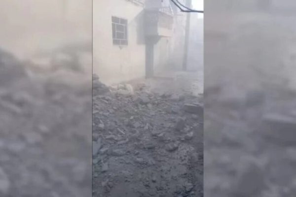 Три человека погибли, 17 ранены при продолжающихся обстрелах курдских кварталов Алеппо