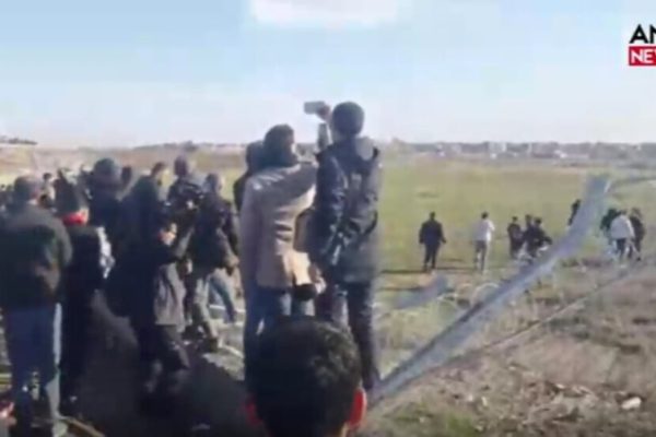 В Нусайбине появились кадры, на которых жители разрушают границу в поддержку Рожавы