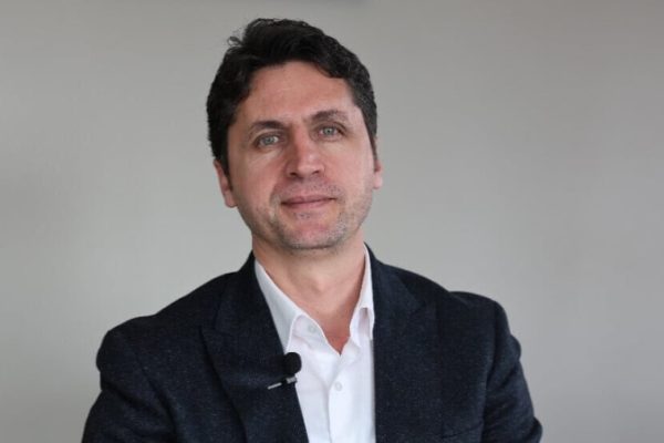 Муниципальные службы в Амеде работают на многих языках