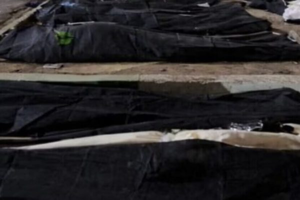 Около 7000 человек погибли в Иране и Восточном Курдистане