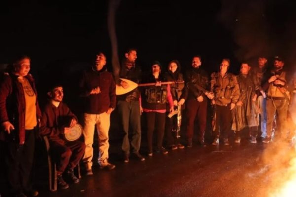 Жители Рожавы защищают свои города