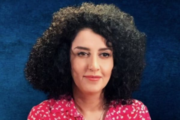 Наргис Мохаммади перенесла сердечный приступ: ее состояние критическое