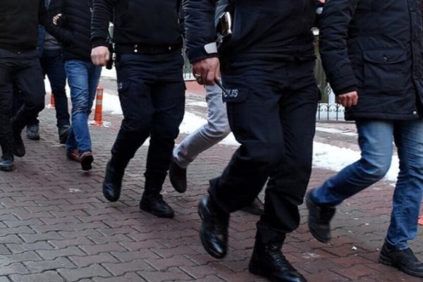 Более двухсот человек задержаны в ходе утренних рейдов в Анкаре