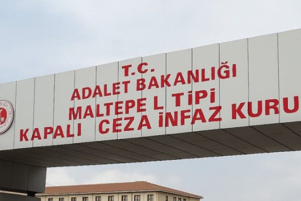 Больного заключенного из Рожавы подвергли угрозам и принудили к личному обыску