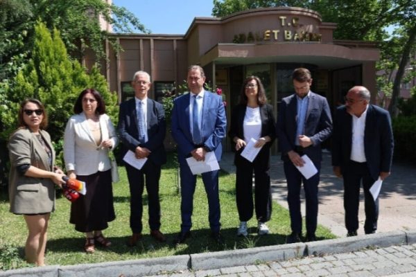 Делегация ПАСЕ в Министерстве юстиции: «право на надежду» — это юридическая необходимость