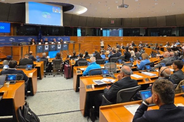 В Европарламенте стартовала конференция о демократическом будущем Ирана