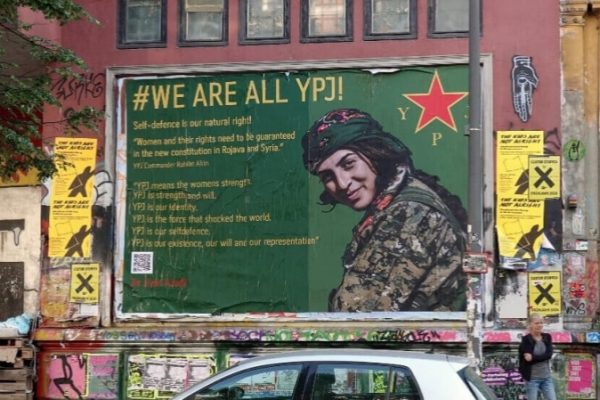 В Гамбурге подвергли цензуре баннер кампании «Мы все — ЖОС!»