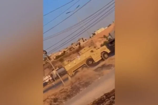 Члены племени Харки заблокировали главные дороги района Хабат